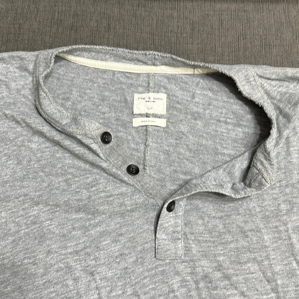 Men’s rag and none grey Henley